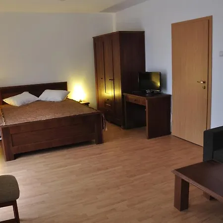 Oras Hotel *
